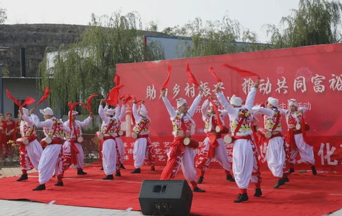 文化潤心田 文藝家采風(fēng)創(chuàng)作、惠民演出與藝術(shù)交流的多維實(shí)踐
